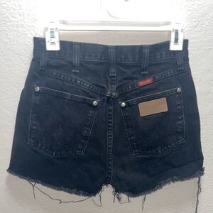 Wrangler cut off denim shorts size 34